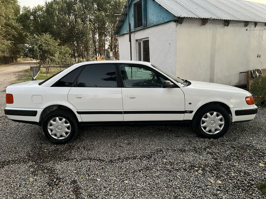 Audi   c4  1991