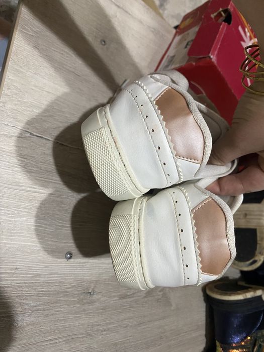 Кроссовки турецкие размер 38