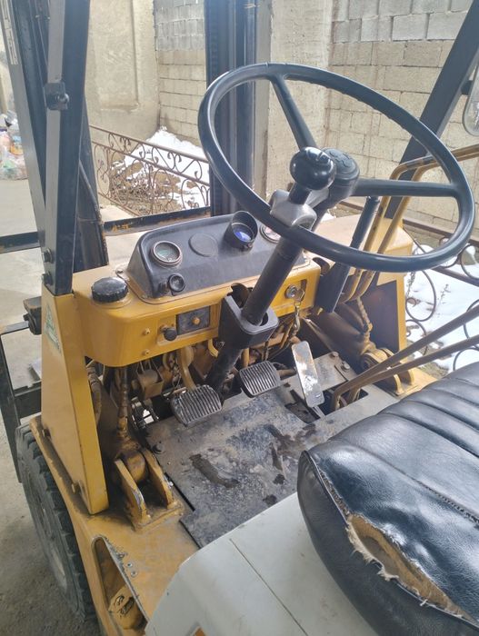 Вилочный погрузчик