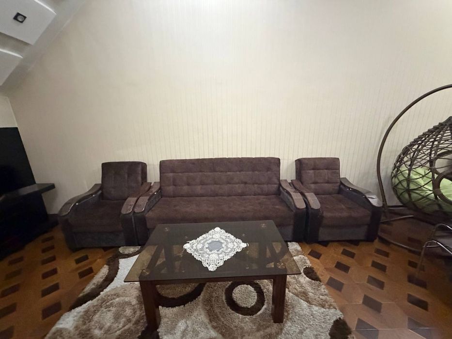 Мягкий комплект: диван + 2 кресла + журнальный стол