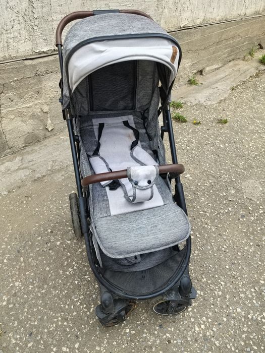 Детская коляска.