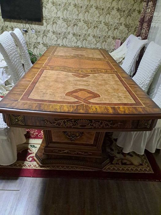 Mexmonxonangiz uchun stol stullar to'plami 10 talik