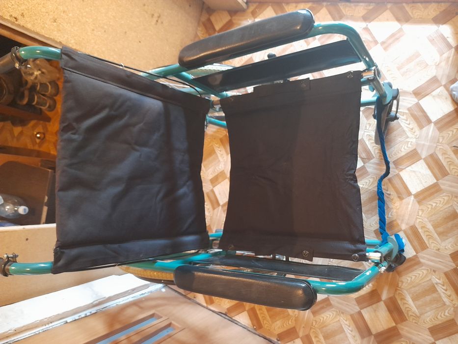 Продам инвалидную коляску