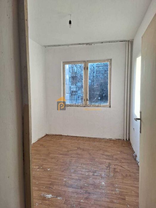 Продава се Тристаен апартамент в Пловдив, Христо Смирненски - 67 кв.м за 1016 €/кв.м - Снимка #4