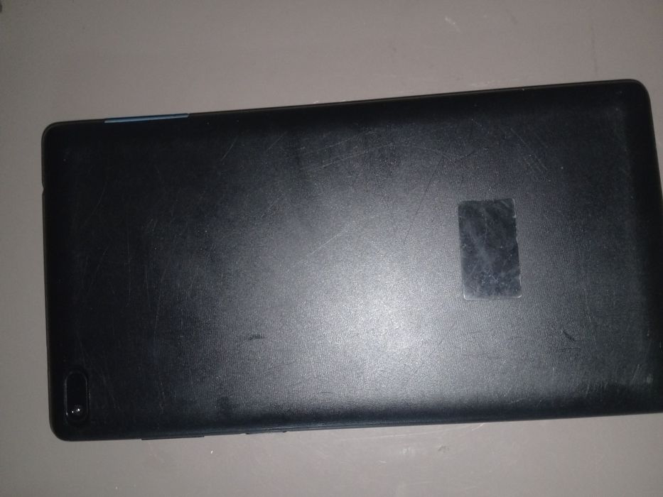 Планшет Lenovo на запчасти