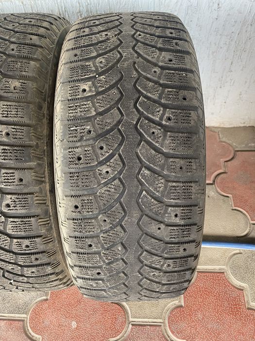 Комплект зиних шин Б/У