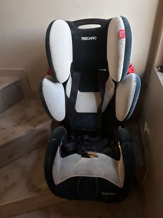 Детско столче за кола