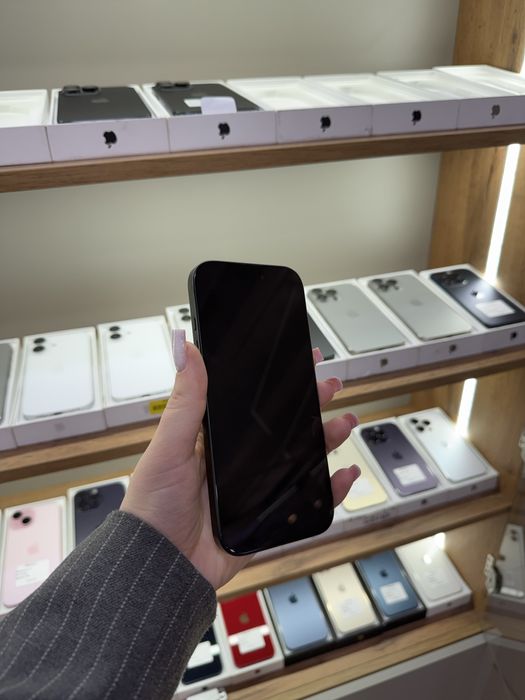 iphone 16 pro , 256 gb