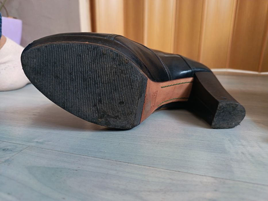 Обувки lacoste на ток