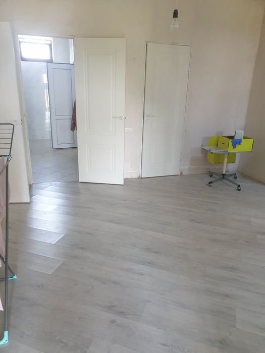 Частный дом с участком.