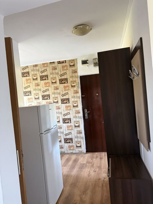 Vand apartament cu 2 camere