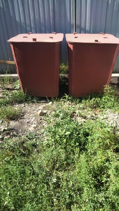 Продам мусорный контейнер.