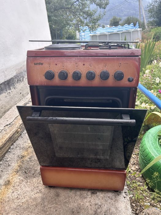 Продам газо электро плиту