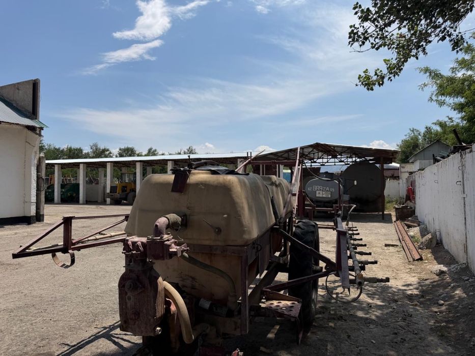 Срочно продам опрыскователь