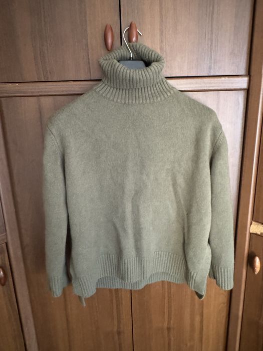 Свитер женский шерсть 100%