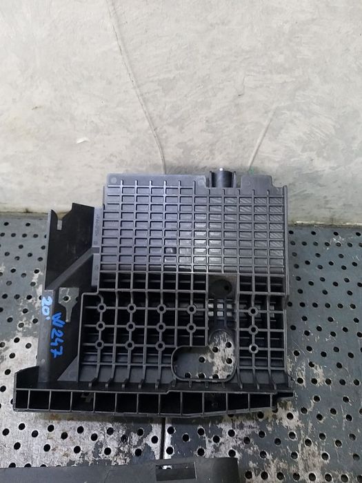 Suport capac baterie mercedes b class w247 a2475411000