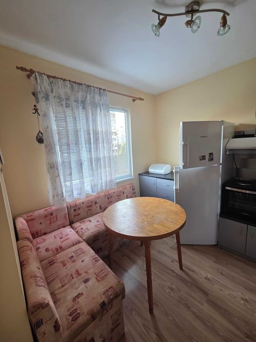 Дава се под наем Тристаен апартамент в Стара Загора, Кольо Ганчев - 65 кв.м за 204 € - Снимка #2