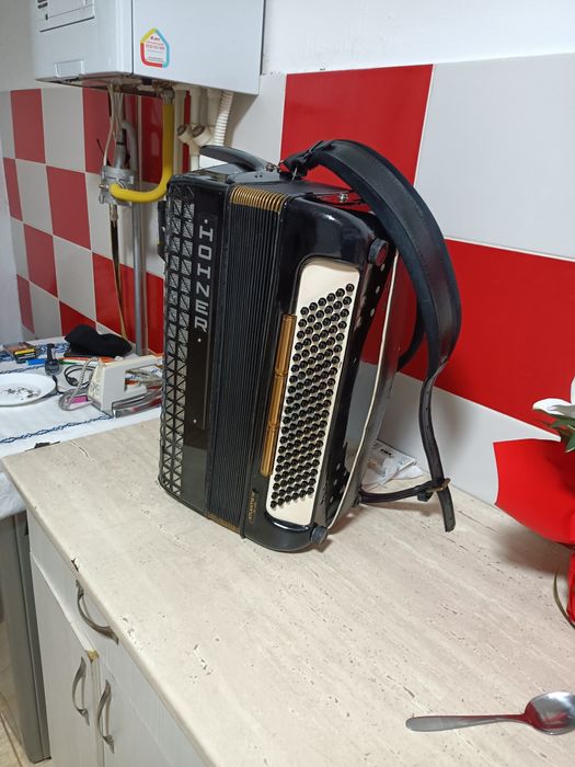 Acordion de vanzare