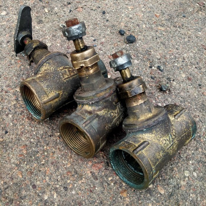 Краны бронзовые на 40.