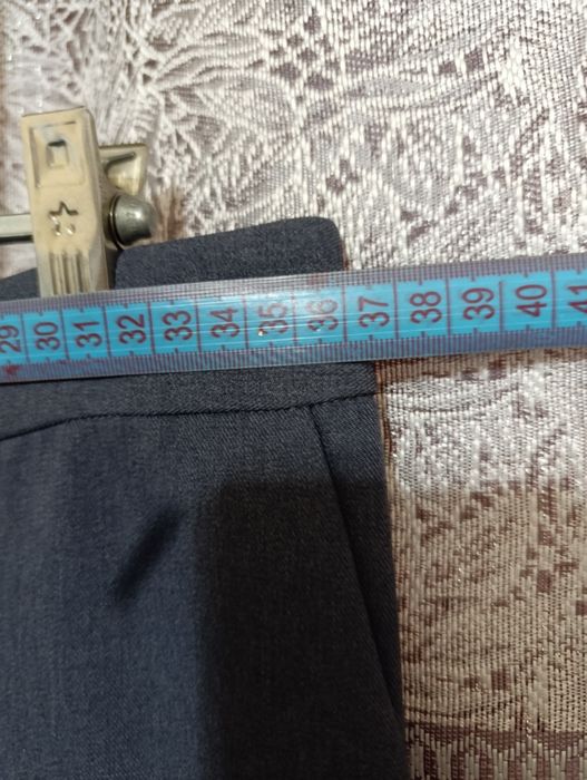 Офисный женский костюм