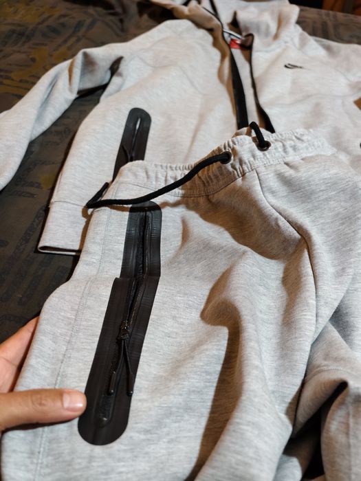 Nike tech fleece, М- като ново