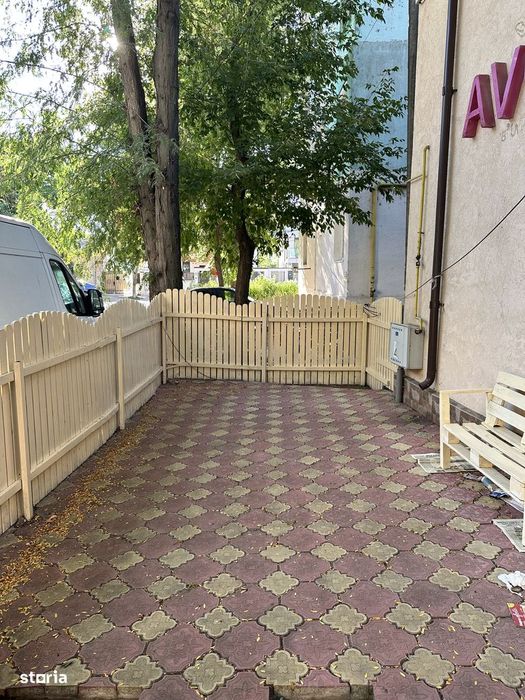 Casă de închiriat în zona centrală