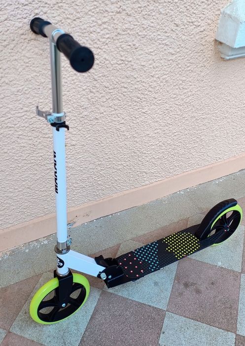 Trotineta/ pliabilă/ 100kg/ Aluminiu/ Roti 200mm/ Freestyle/copii/ NOU