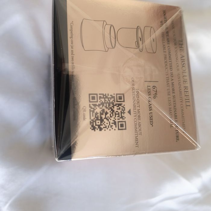 Vând crema Lacome Paris Absolute noi la cutie