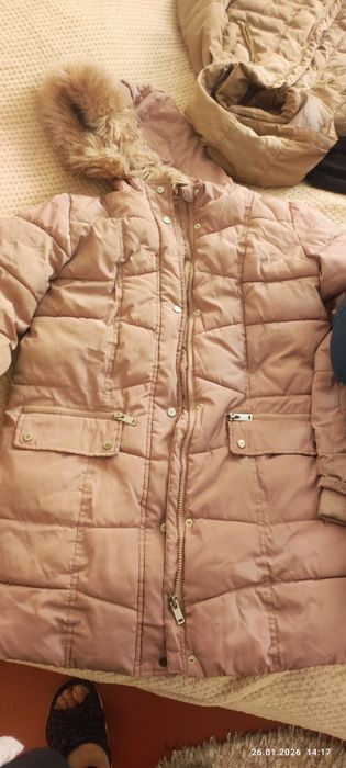 Куртки для мальчика и девочку