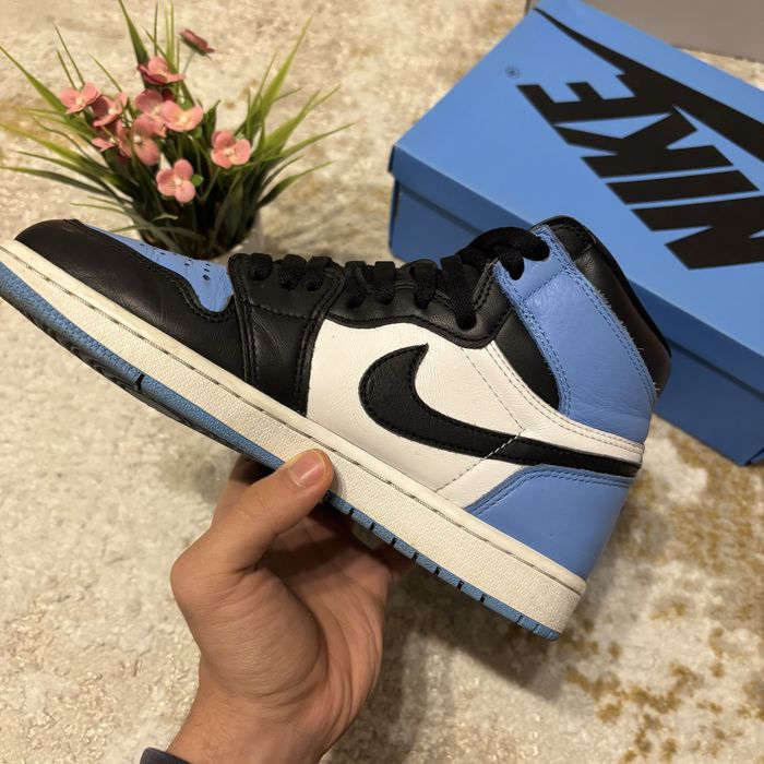 Nike Air Jordan 1 High UNC Toe