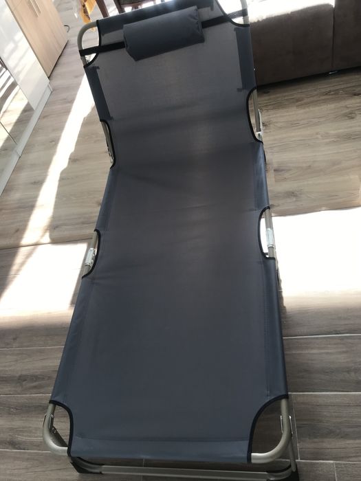 Походно    легло    и   шезлонг  -  2   в    1   -  налично.