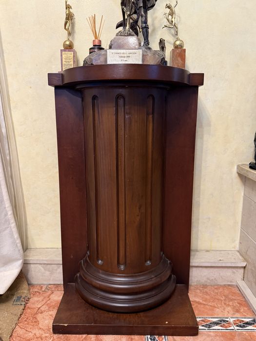 Шкаф + поставка + шкаф + маса