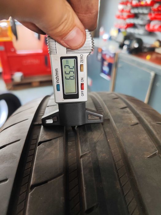 2бр. летни гуми 225/45/19 Goodyear