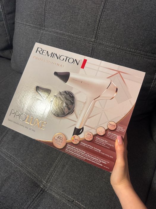 Професионален сешоар Remington PROluxe AC9140