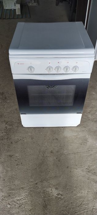 Продам газовую плиту