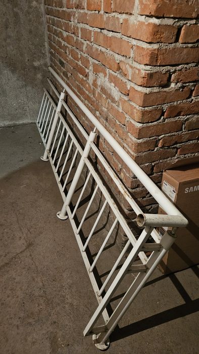 Продавам ограден перваз.