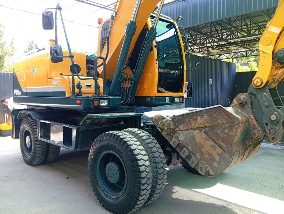 Hunday 140 Yili 2015