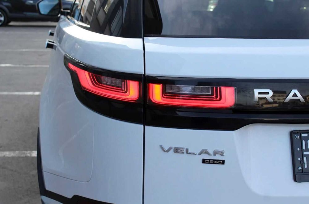 Land Rover – RANGE ROVER Velar 2.0 R-Dynamic HSE