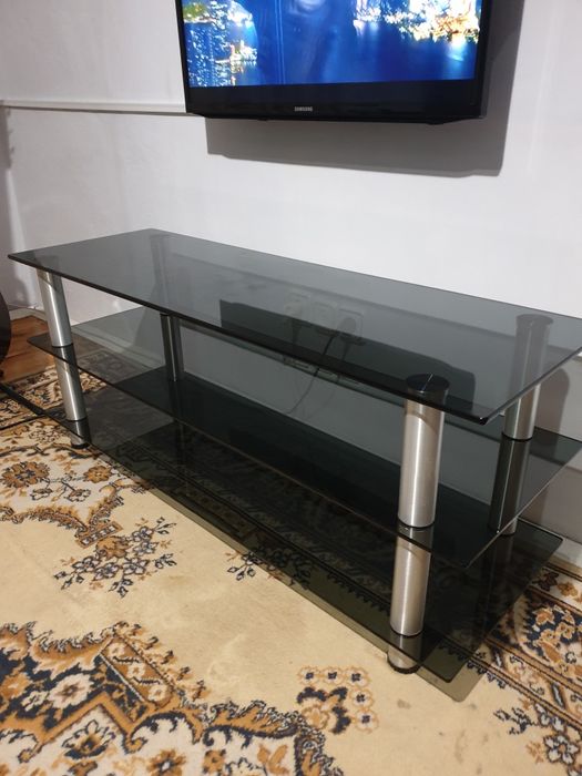 Продам тумбу (подставку) под ТВ