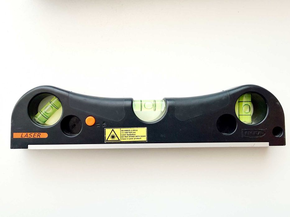 Vand nivela cu bula de aer si laser