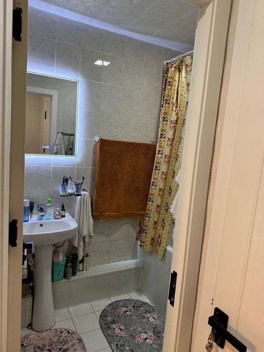 На Сергели 8 продаётся 3-х комнатная квартира