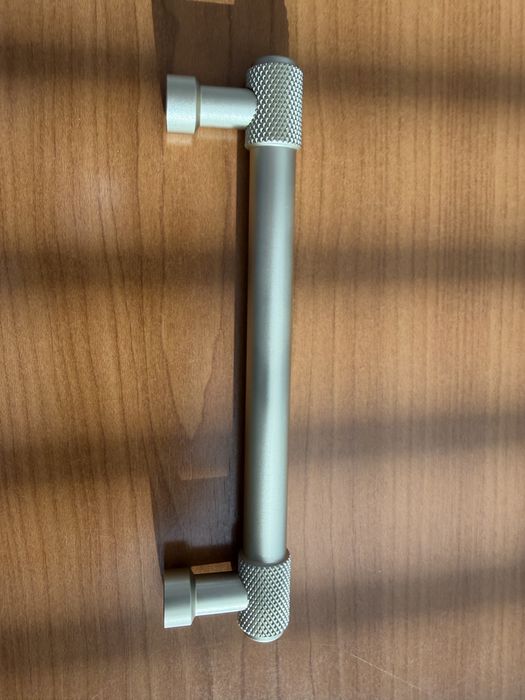 Декоративна Дръжка