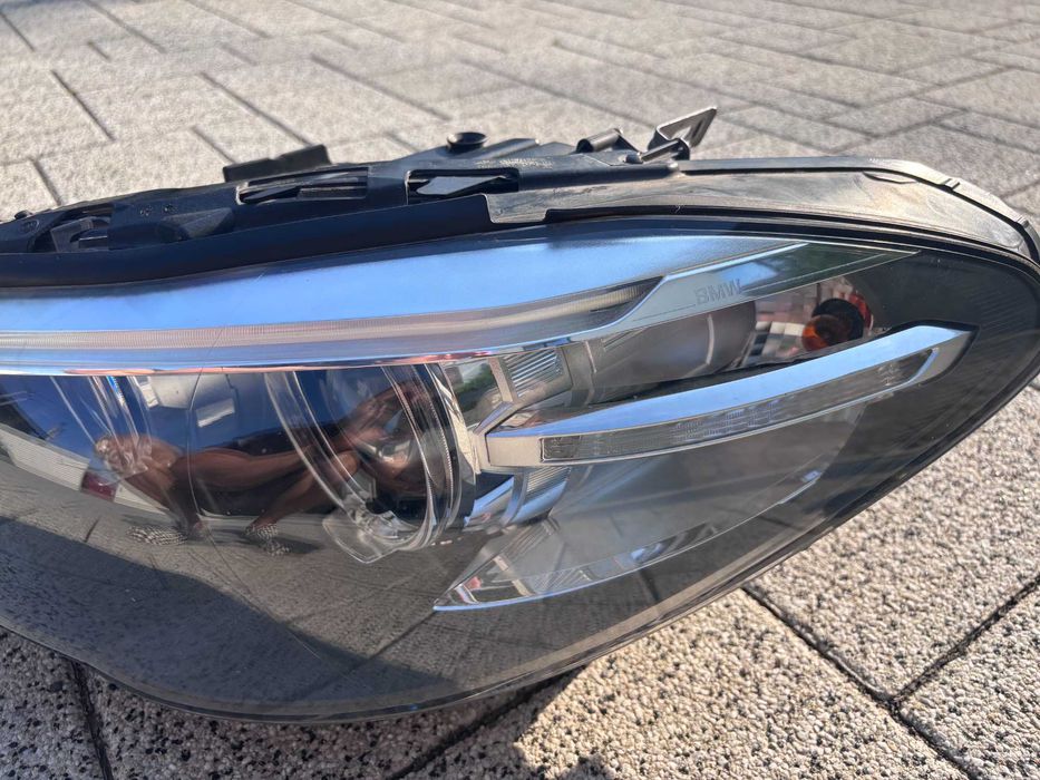 Far stanga/ Far dreapta BMW F10 / F11 LCI Facelift Bixenon Adaptiv