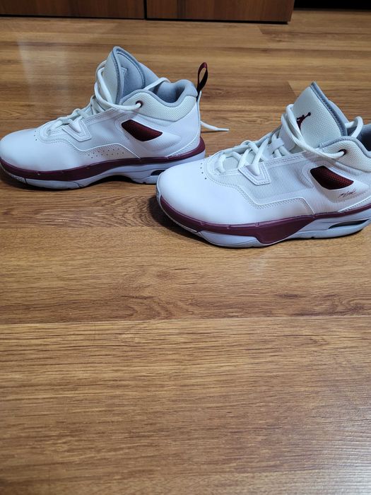 Маратонки Jordan Stay Loyal 3