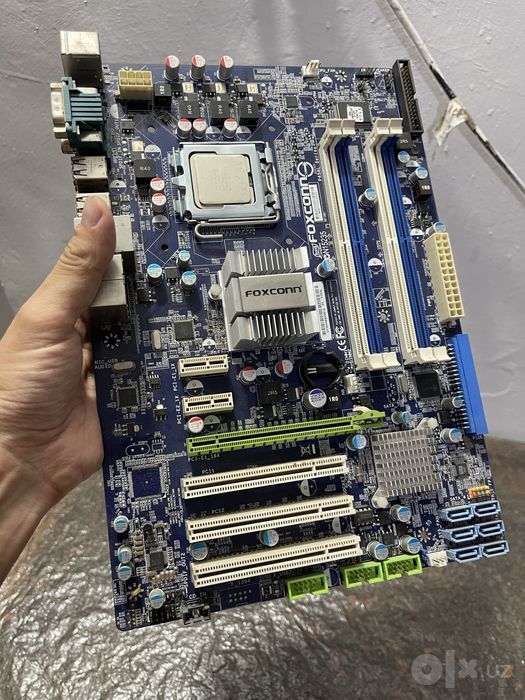 Foxconn P45 Материнская плата