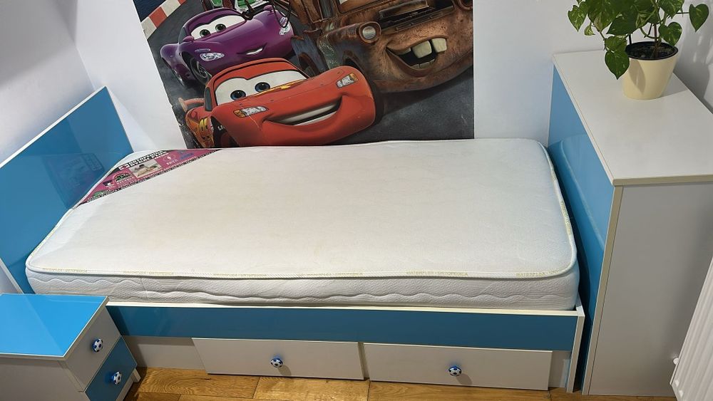 Vând dormitor copil(baiat)