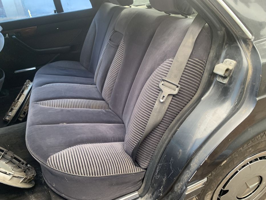 Mercedes 300SEL W126/Мерцедес 300Сел 126 на части