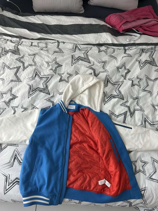 Reserved Футболно яке