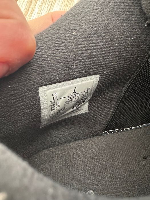 Adidasi Jordan 4 Black Cat