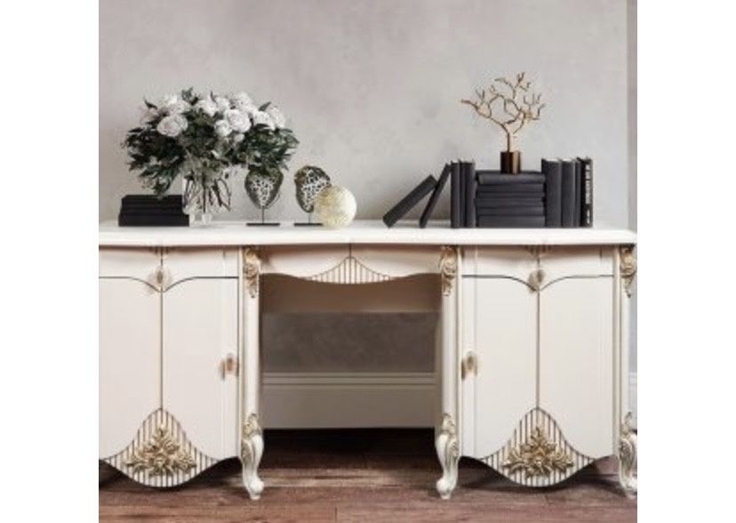 Тулетный столик с зеркалом